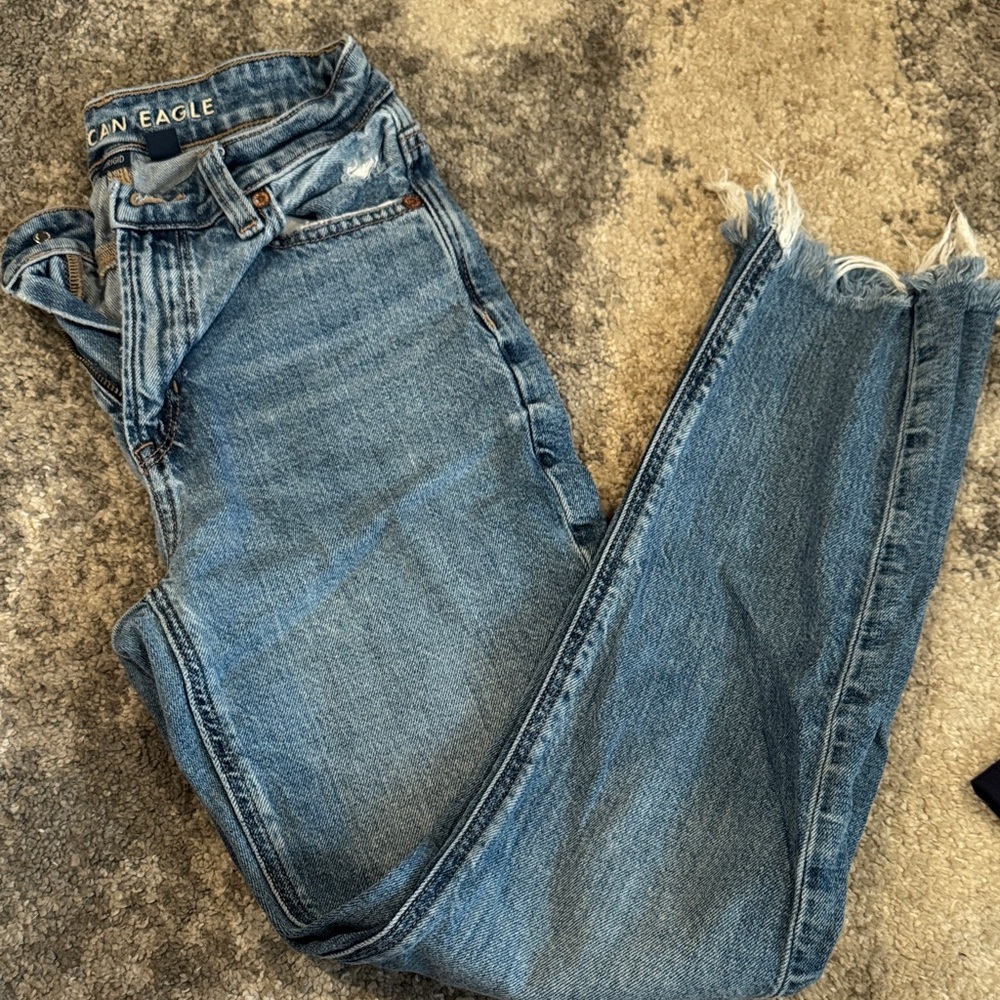 American Eagle Outfitters Women's Classic Straight Leg Jeans